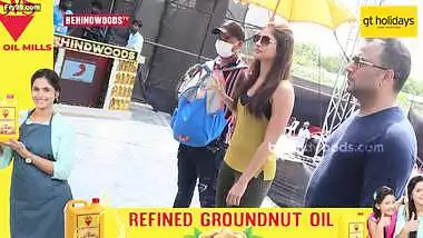 Dusky Beauty Pooja Hegde Super Hot Curvy ASS Pressed Multiple Times & Cameltoe