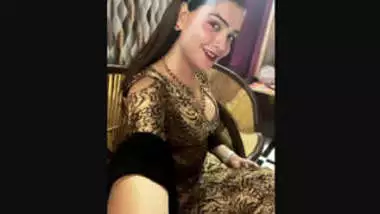 380px x 214px - Jasmine Chouhan Topless Show On Insta Live Part 3 indian tube porno