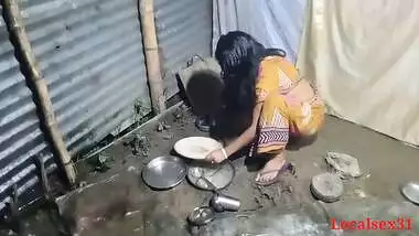 Desi man sees his cute wife and drills her XXX twat from behind