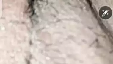 Chubby Desi Maal exposes her big XXX melons and cock-hungry pussy