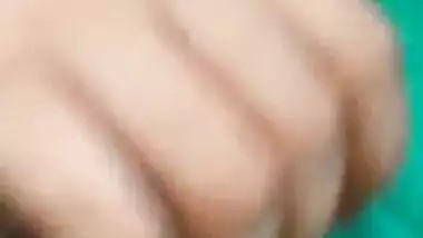 Desi indian hotwife slut priya kaur giving husband blowjob in the car