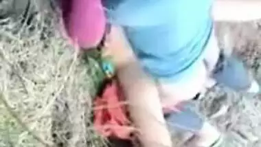 Scandal MMS video of Desi wench taking man's XXX pecker outdoors