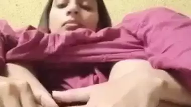 Desi nude girl strips and shoots her nude MMS for her lover