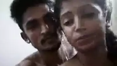 Amateur Desi Topless hotty giving a kiss her bf in selfie video