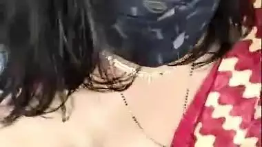 Sexy Sheela Bhabi Live Playing with Her Milky Boobs and Hairy Armpit
