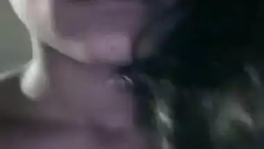 Today Exclusive- Sexy Figure Desi Girl Showing Her Nude Body On Video Call