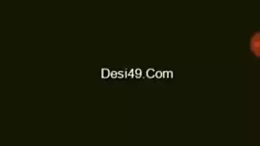 Horny client wants to see nude twat of XXX Desi model during show