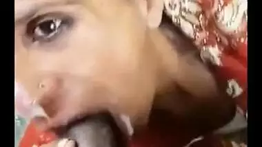 Gand maro our gand markar muh me pelo pelte huye mal girao