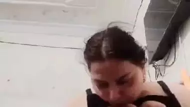 Desi lady role play and naked fingering video