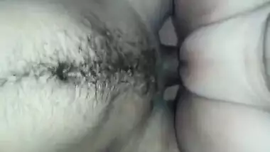 Indian boy drills shaved XXX cunt of wife and takes it out for cumming