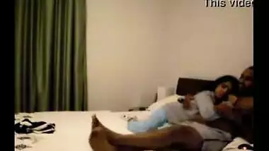 Desi incest sex scene of bengaluru office girl invited her boss for sex