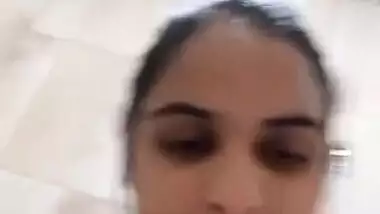 Today Exclusive- Most Demanded Girl Showing Her Boobs And Pussy Part 1