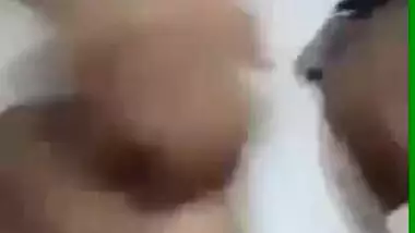 Bangladeshi Married Bhabi Showing And Saying ami Babuler Bou Enjoy the Bangla Talk