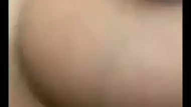 College girl on WhatsApp showing boobs viral xxx