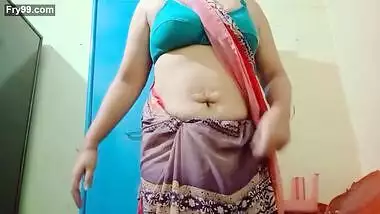 Telugu aunty Sangeeta wants to have bed breaking hot sex with dirty Telugu audio