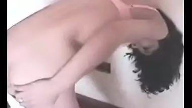 Sexy Bengali Girlfriend’s Masturbation Turns Extreme And Hardcore