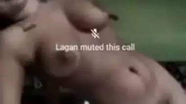 Desi MILF has nothing against XXX sex video call to become famous