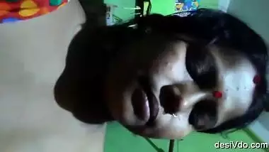 Desi Bhbahi Showing Her Boobs and Pussy Part 2