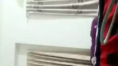 Fiery Bangladeshi girl poses all naked for private Desi XXX video