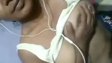 380px x 214px - Desi Girl On Video Call Clips Part 2 indian tube porno