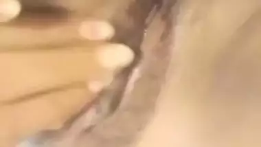 Cute Indian XXX teen showing her sweet boobs and pussy on cam