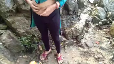Wife Outdoor Pissing And Fucked By Stranger In Wood indian tube porno