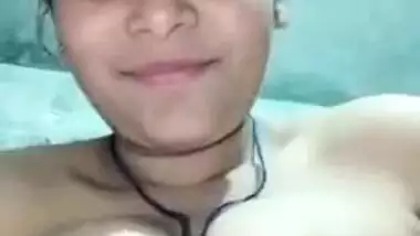 Desi with big XXX boobs takes nice poses to show off her nipples