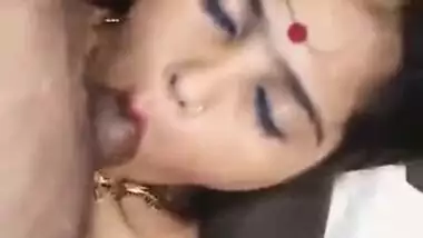 Sexy Bhabhi Blowjob and Pussy Fingering Part 2