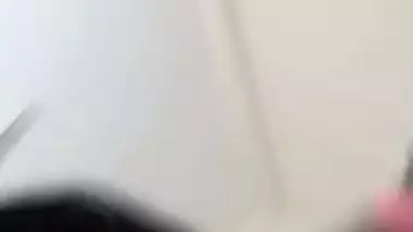 Man fucks a Patna girl and records Bihari sex video