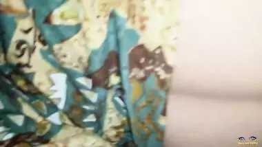 My step mom netu does not know who is fucking her big ass with big cock when her husband was not at home