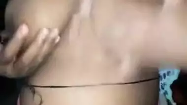 Hot Indian Village Bhabhi Ke Big Nipple Aur Tight Pussy Ka Hole