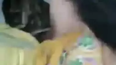 Lovely Bihar aunty gets fucked by two local guys outdoor! Indian new sex mms