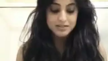 Beautiful Paki girl teases guys using sex toy in XXX solo video