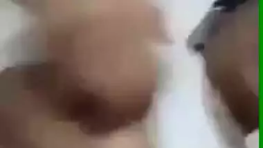 Desi Married Bhabi Showing And Saying ami Babuler Bou Enjoy the Bangla Talk (Update)