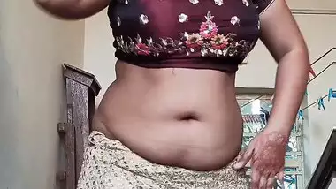 Xxxvibec - Rakhi Pandey In Ultra Low Waist Skirt Showing Deep Navel indian tube porno