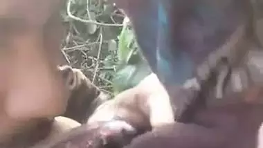 The poor guy bangs a hot desi lady outdoors in the blue film