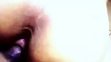 Horny couple records their bathing MMS in Indian sex video