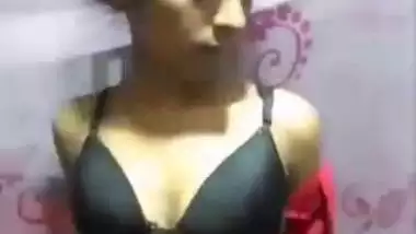Xvidexxxo Com - Bengali Desi Village Xxx Girl Takes Sexy Nude Selfie Video Mms indian tube  porno