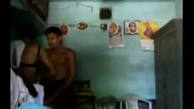 Desi porn mms of slim village bhabhi fucked by neighbor at daytime