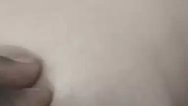 Desi guy making video of naked pussy of neighbor young Bhabhi