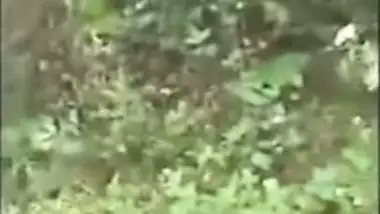 Lovers caught outdor in park caught by teacher, Desi mms online