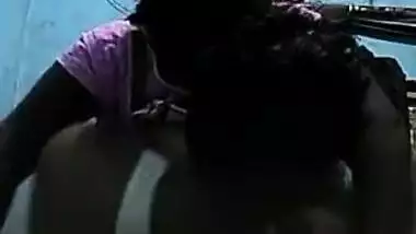 Insistent Desi guy lures wife into spontaneous XXX chudai on floor