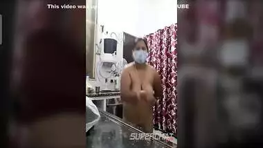 Desi Indian And Live Cam In Sexy Amazing Bbw Bhabhi Sexy Sneha Dancing Nude In Kitchen On
