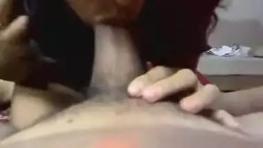 Desi aunty blowjob to hubby’s friend in hubby’s absence mms