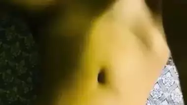 Lover records his GF’s blowjob MMS and fingers her pussy