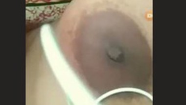 380px x 214px - Tamil Bhabi Showing Her Boobs In What S App Video Call indian tube porno