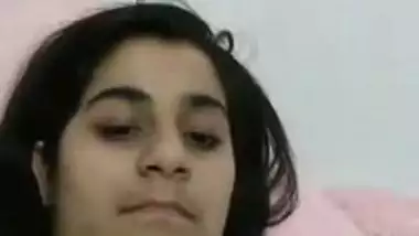 Indian girl pulls T-shirt up to expose her XXX titties and nipples