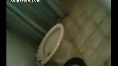 Young Sri Lankan whore captured full nude in bathroom – Part 1