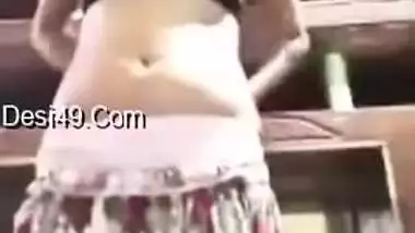 Today Exclusive-horny Lankan Girl Showing Nude Body On Video Call