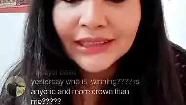 Rajsi Verma showing her Boobs and Ass HD Video with Clear Audio